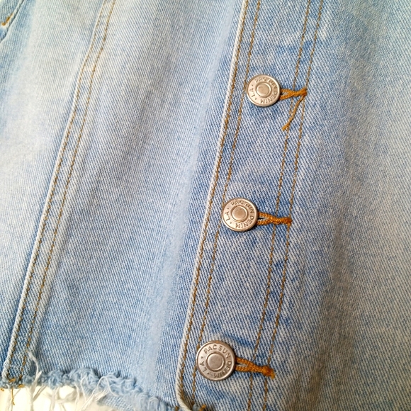 PACSUN Vintage Denim Skirt Size 25 Light Wash Button Front Pockets Raw Hem - Picture 2 of 9